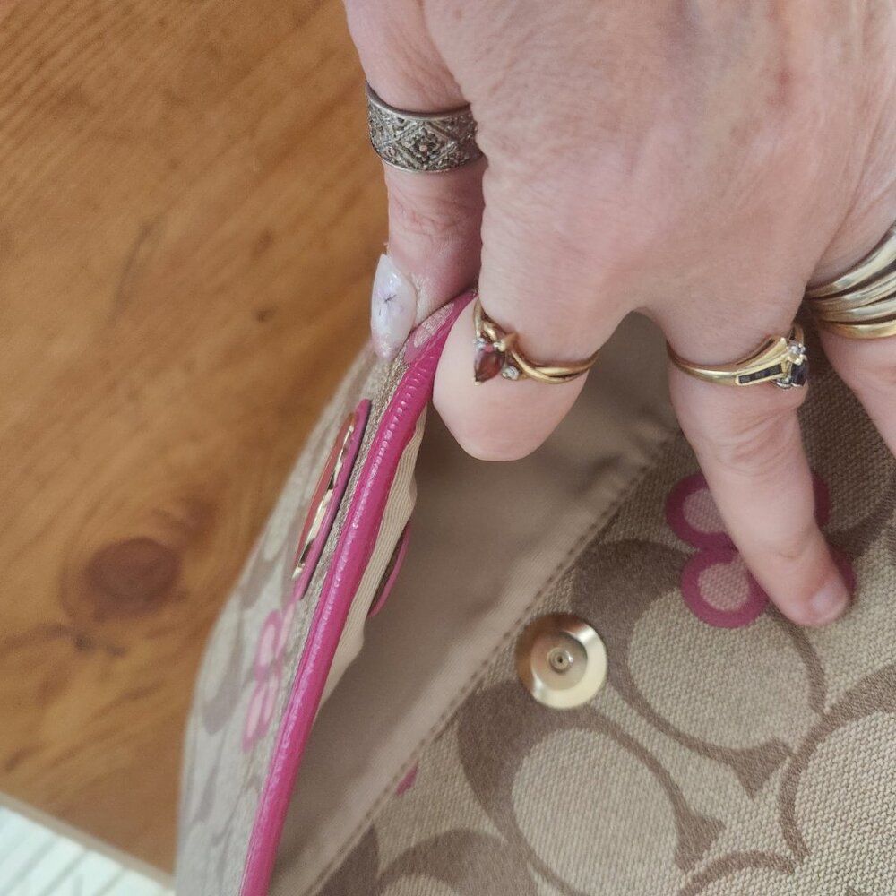 Coach Peyton Signature Khaki & Pink Crossbody Bag Purse Large - Picture 9 of 11